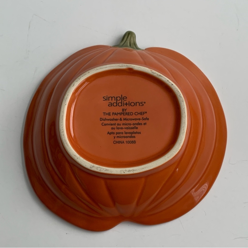 PAMPERED CHEF Ceramic Pumpkin Serving Dish 6” Simple Additions - Picture 6 of 9